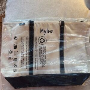 LL BEAN XL BOAT TOTE—Myles